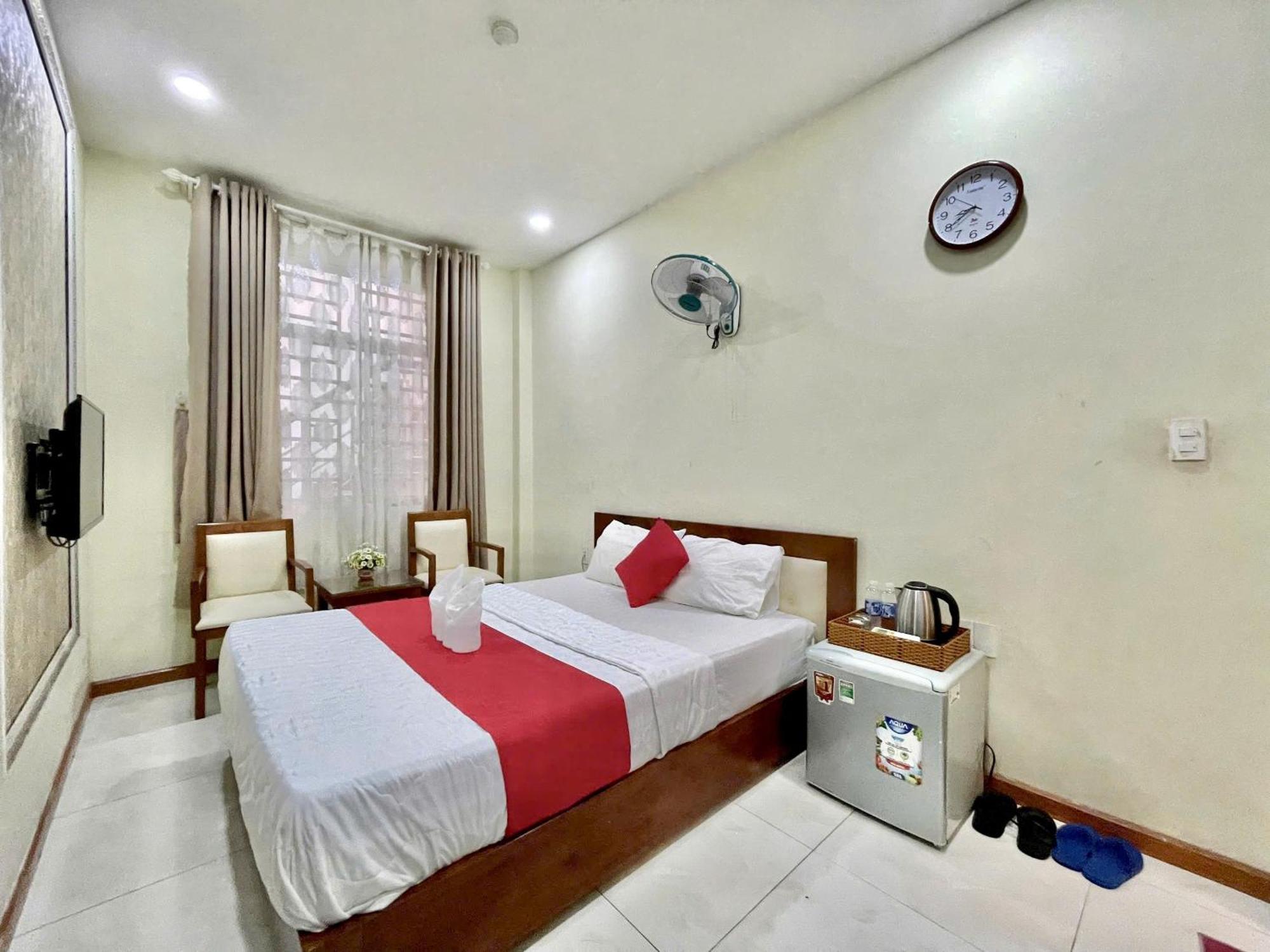 Nhu Y Hotel Ho Chi Minh City Exterior photo